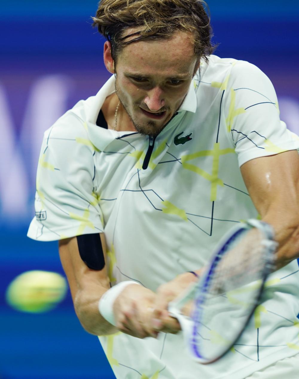 借坚韧的意 借坚韧的意