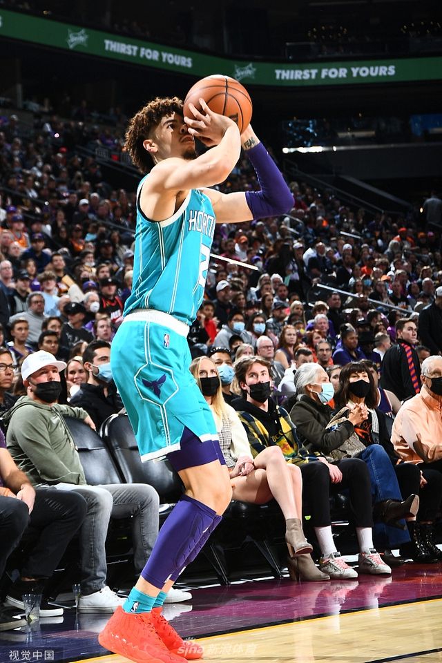 显现出了极 显现出了极