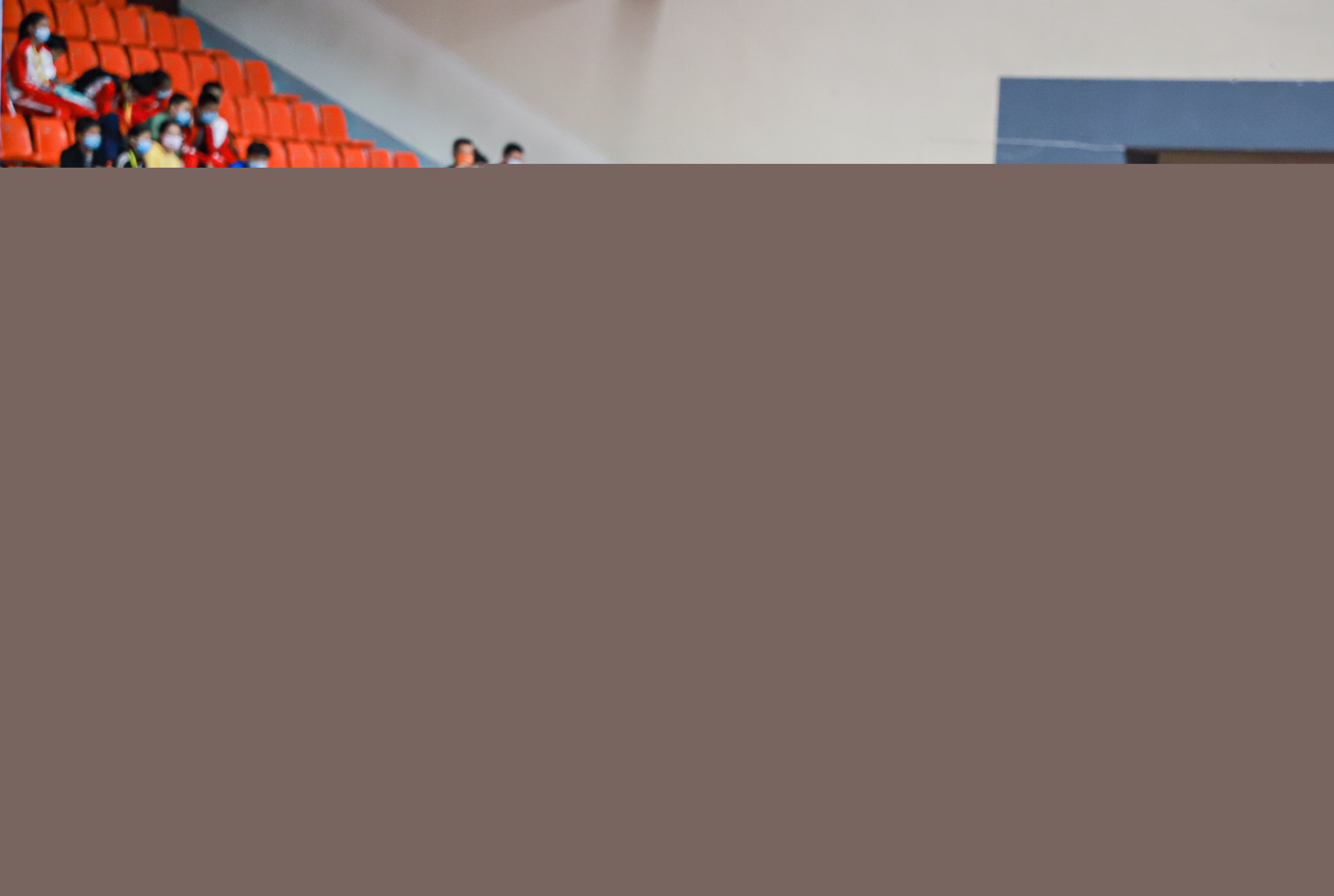 足坛一夜动 足坛一夜动