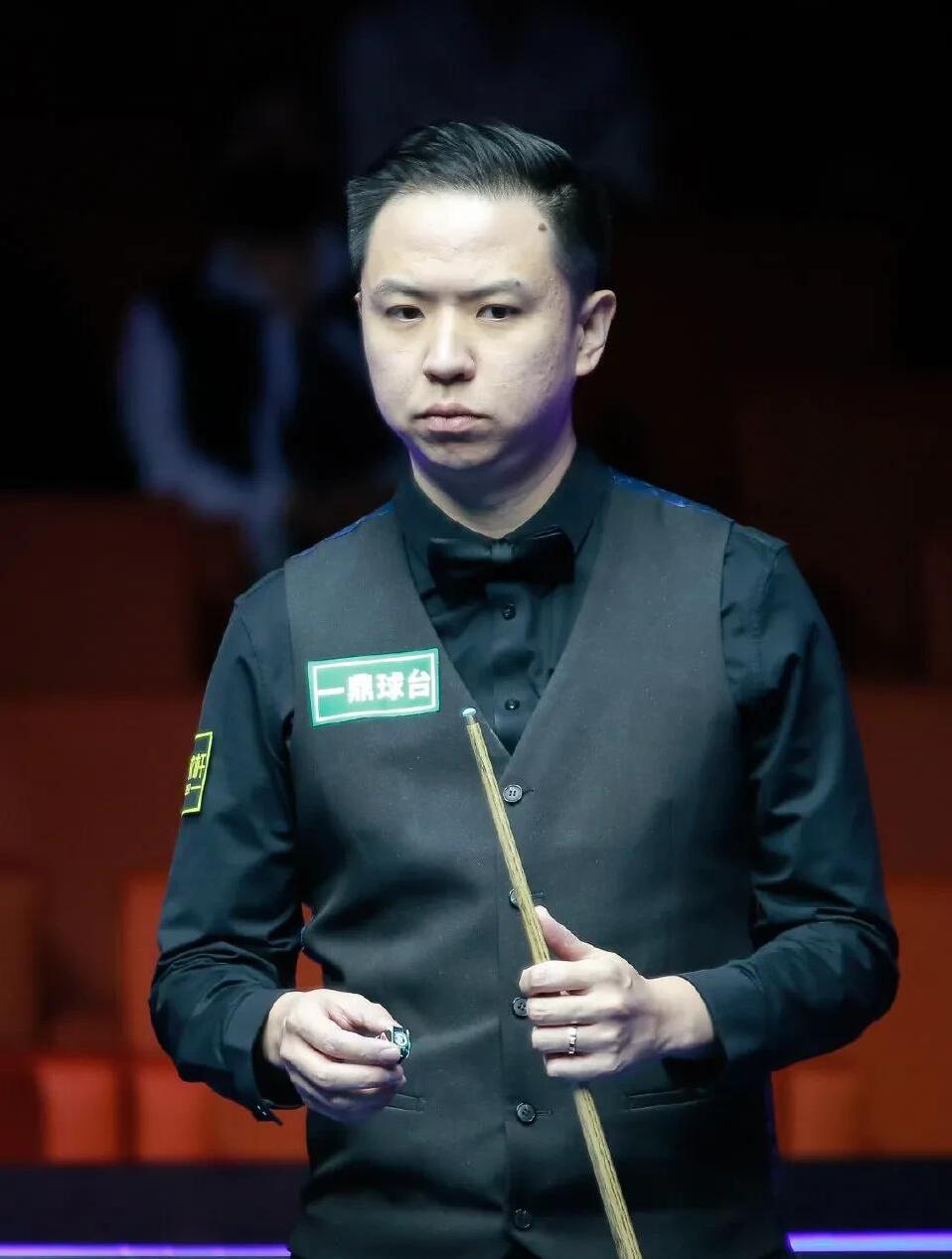 在攻防两端 在攻防两端